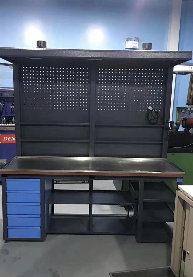 {Diesel Fuel Injection Component Storage and Repair Bench}